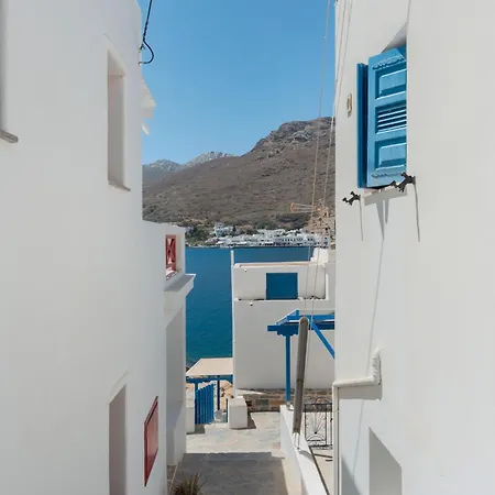 Nicolas House 1 * Pera Rachidi