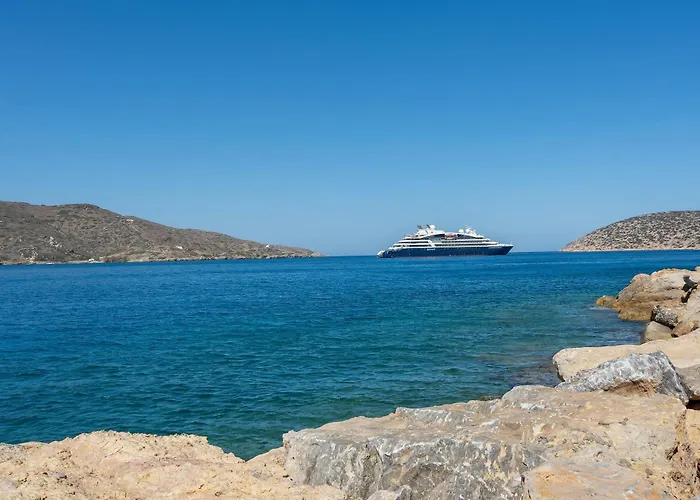 Nicolas House 1 * Pera Rachidi